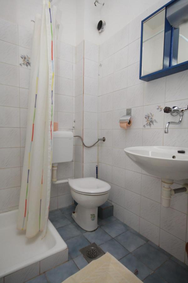 Rooms By The Sea Pasman - 8223 Buitenkant foto