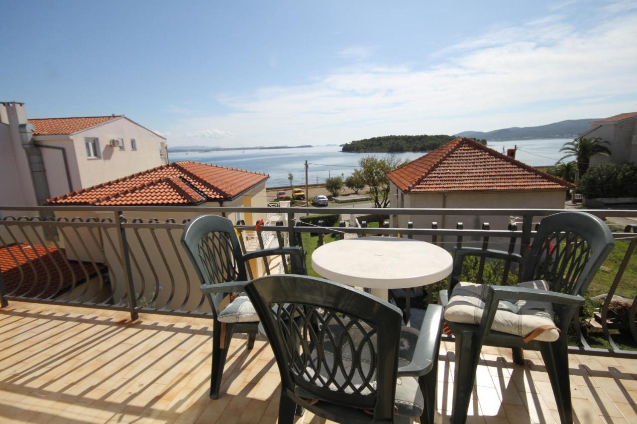 Rooms By The Sea Pasman - 8223 Buitenkant foto