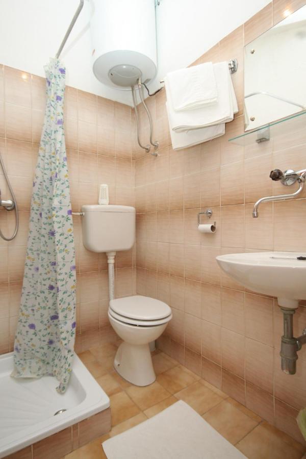 Rooms By The Sea Pasman - 8223 Buitenkant foto